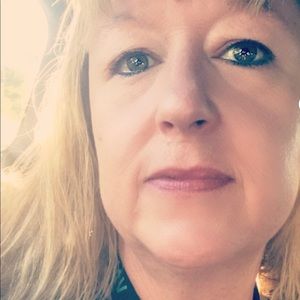 Meet your Posher, Teresa